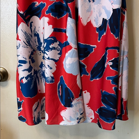 St. John Collection Floral Midi Dress in Red and Blue size 4 - Picture 10 of 13